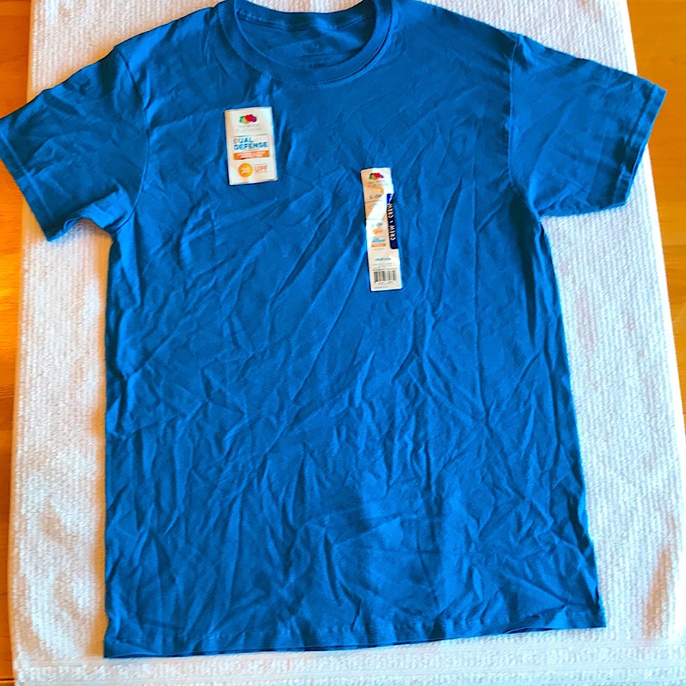Men’s Fruit of the Loom blue crewneck T-shirt New with tags